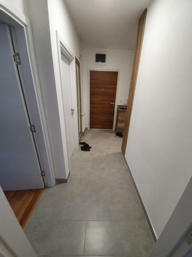 Apartman Lux Ντόμποϊ Εξωτερικό φωτογραφία