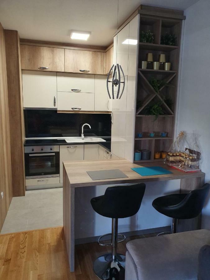 Apartman Lux Ντόμποϊ Εξωτερικό φωτογραφία