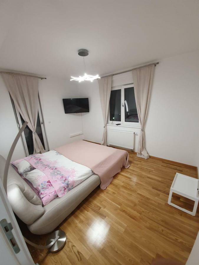 Apartman Lux Ντόμποϊ Εξωτερικό φωτογραφία